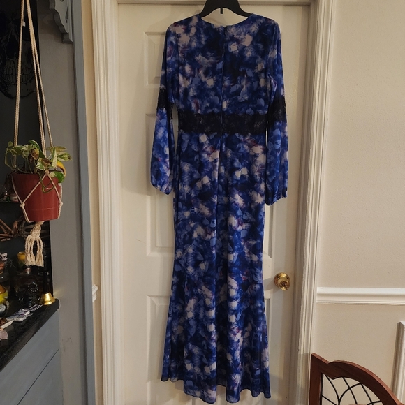 Badgely Mischka Deep V Maxi Dress- 6 - Picture 10 of 16
